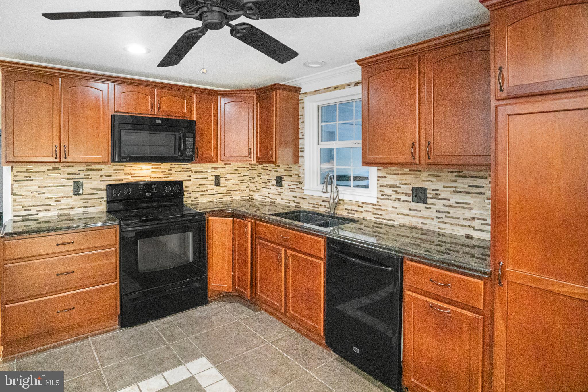 2508 Neudecker Road Westminster, MD 21157 - Photo 8 of 31
