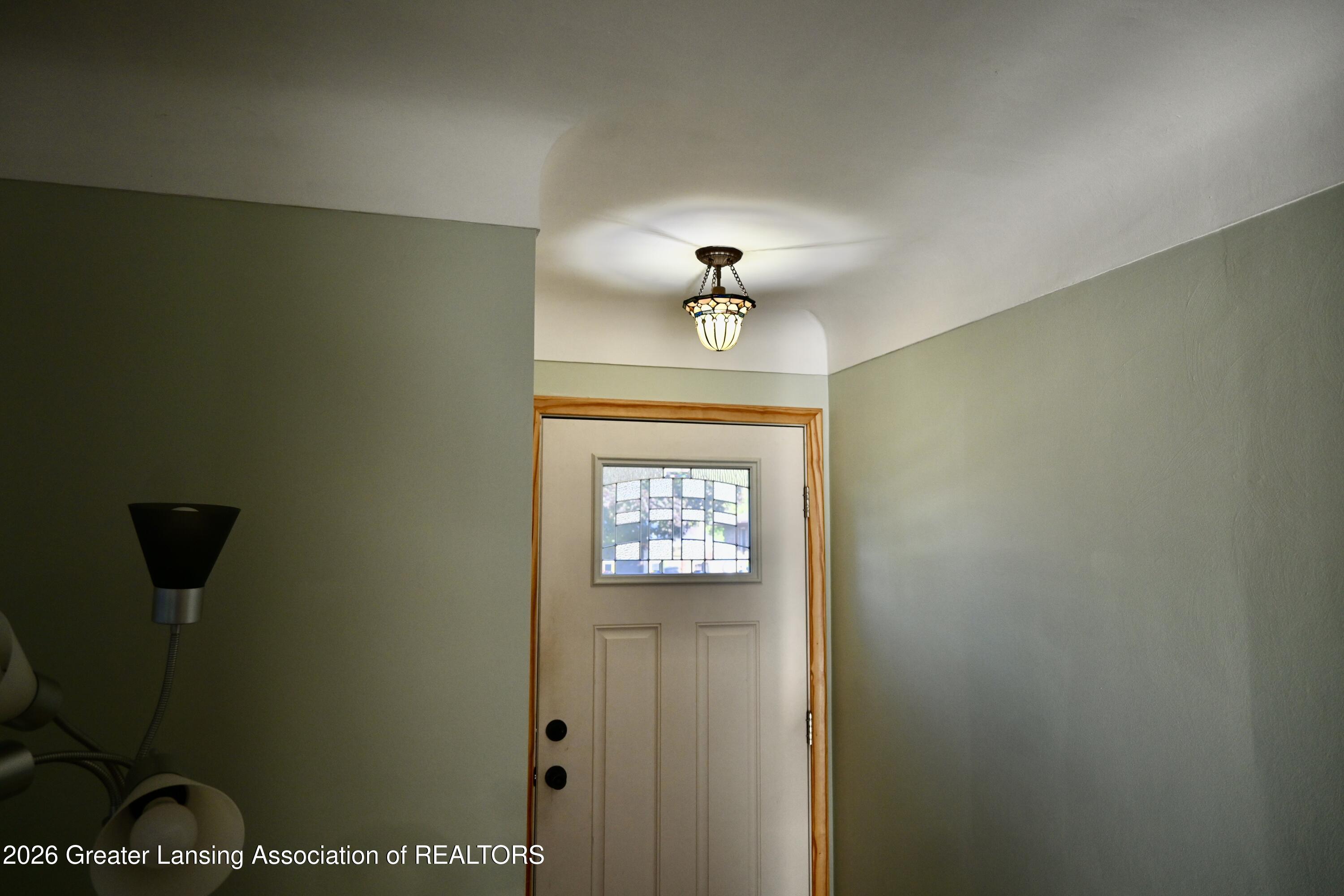 2510 Chatham Road Lansing, MI 48910 - Photo 16 of 24 6BADE413-7F78-472B-9048-DD8FD29DE8AB_1_2