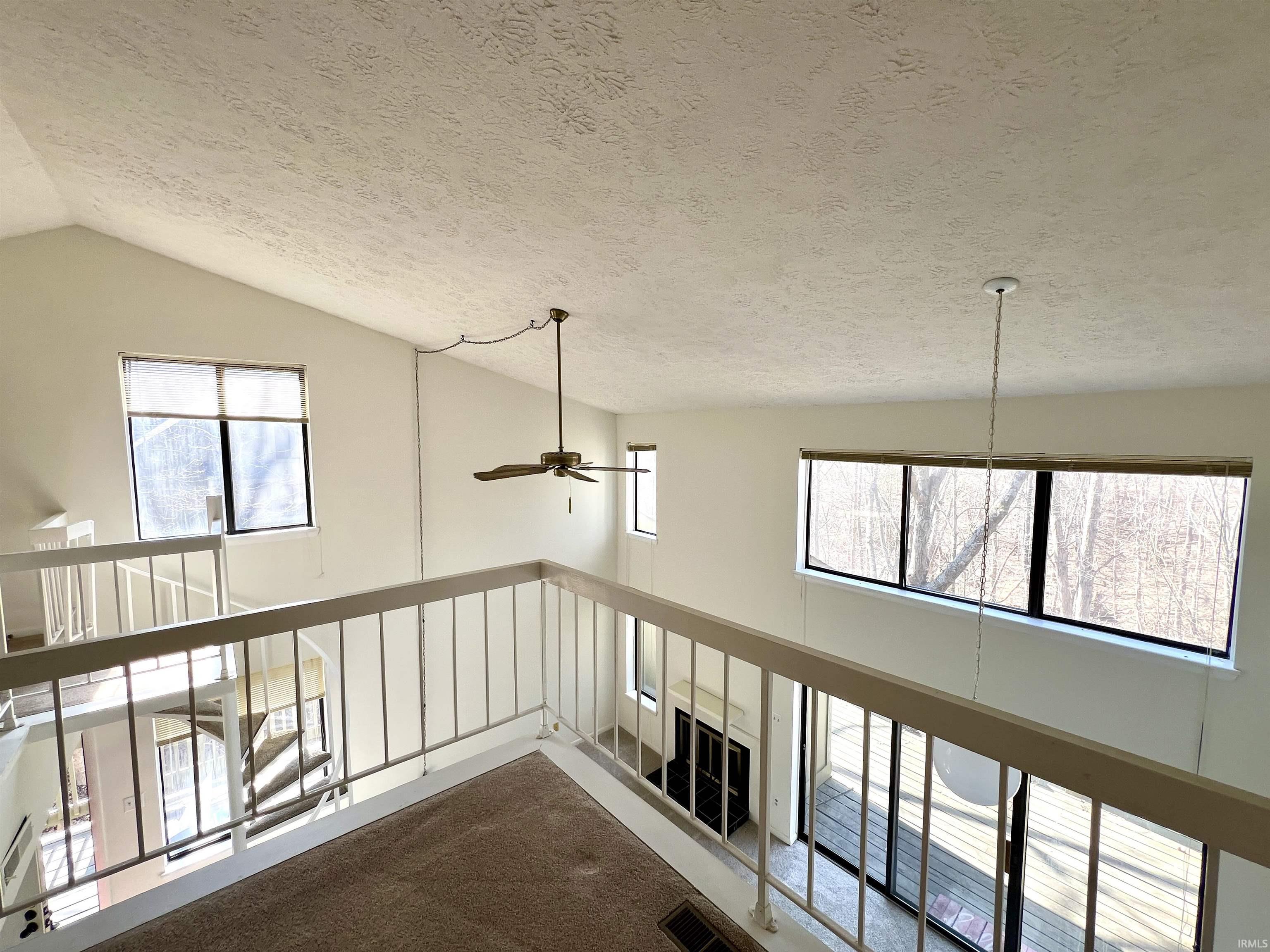 9042 South Pointe Ridge Lane, Unit 22 Bloomington, IN 47401 - Photo 3 of 16 Gallery Image 3