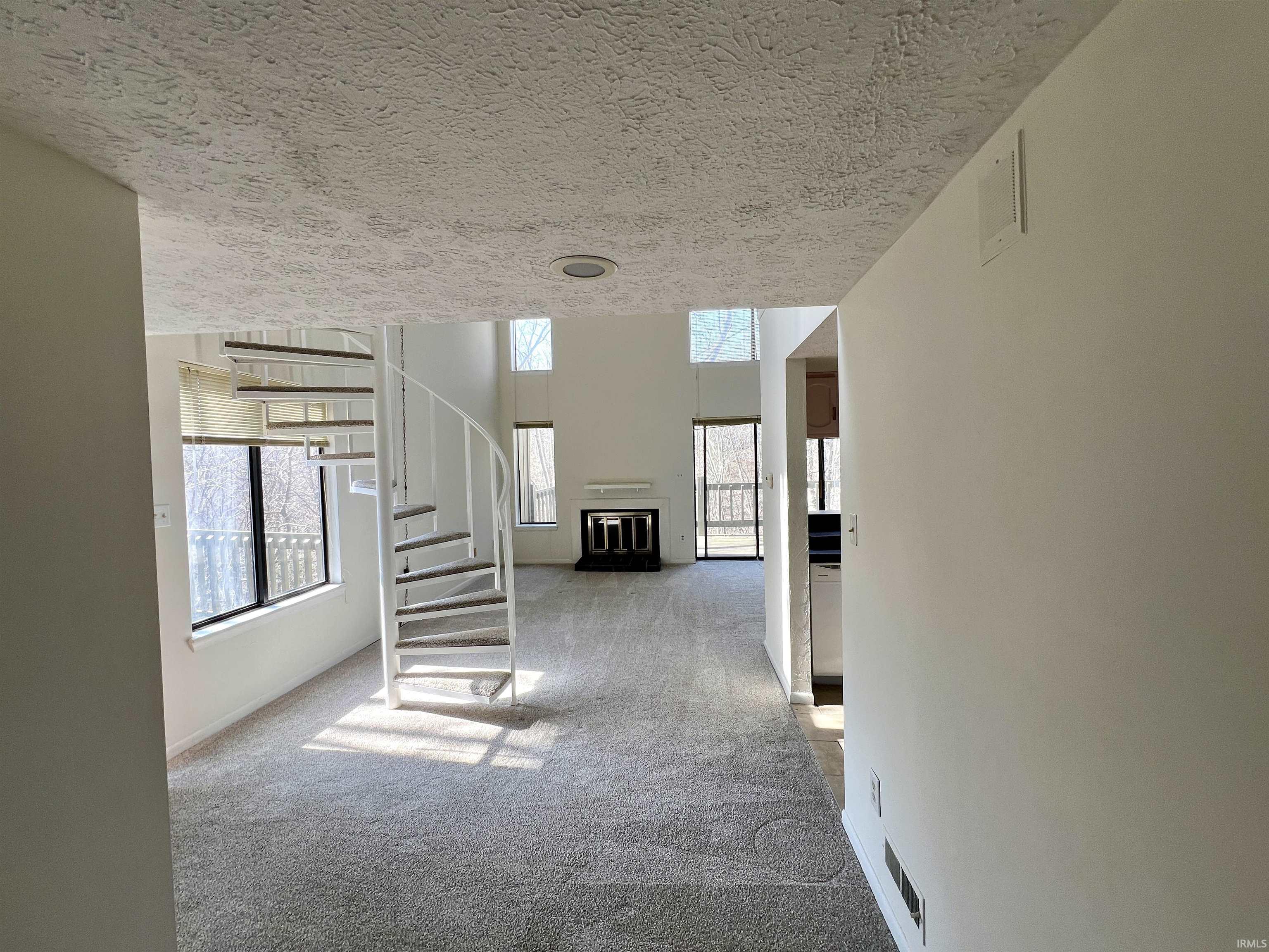 9042 South Pointe Ridge Lane, Unit 22 Bloomington, IN 47401 - Photo 8 of 16 Gallery Image 8