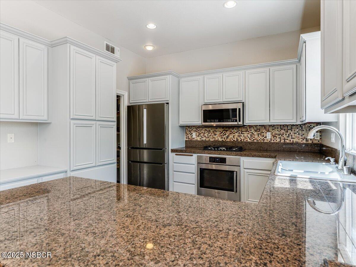 3854 Celestial Way Lompoc, CA 93436 - Photo 15 of 48 19-Central Coast Media & Marketing _ 385