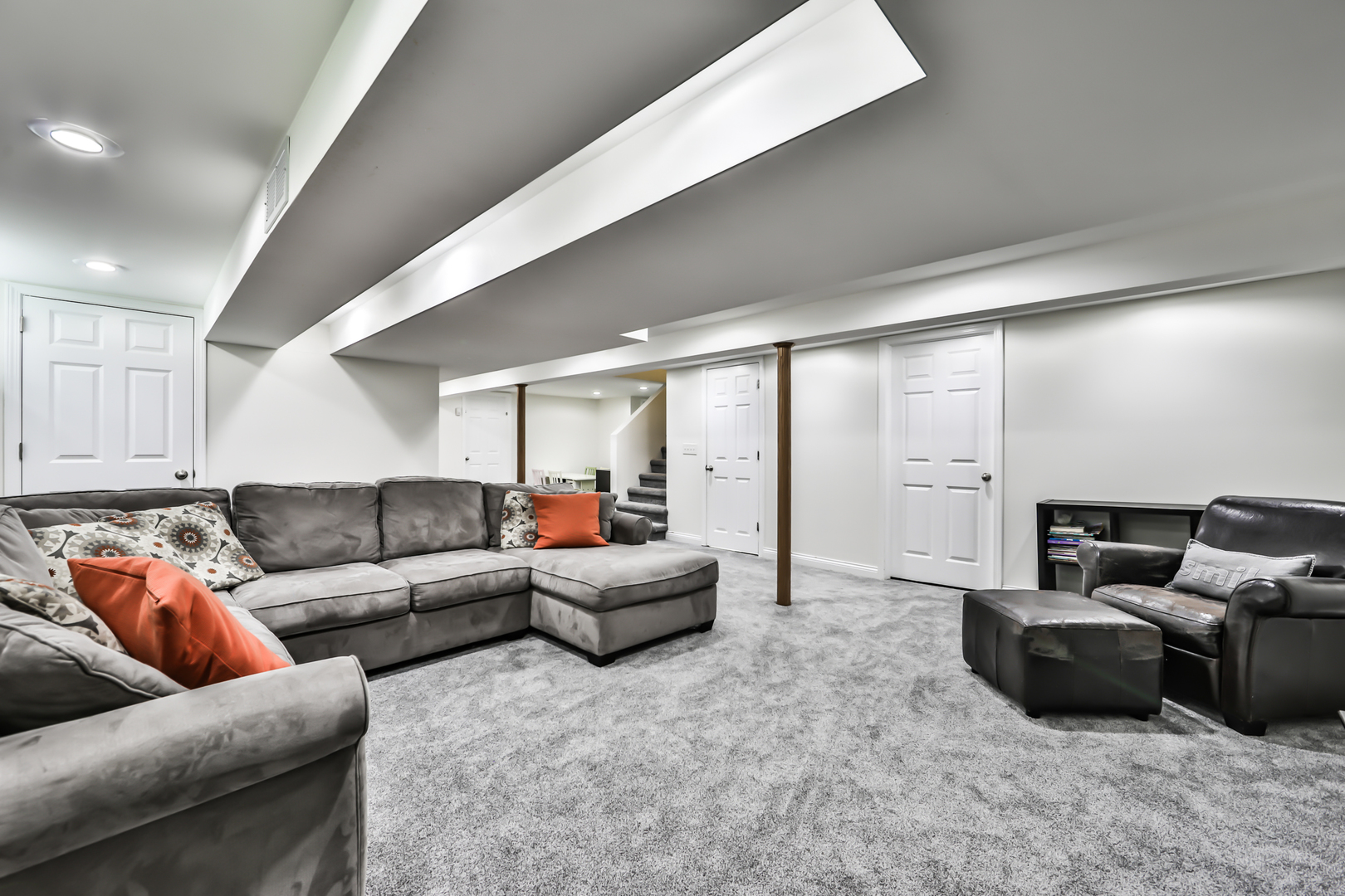 385 Addison Road Riverside, IL 60546 - Photo 21 of 35