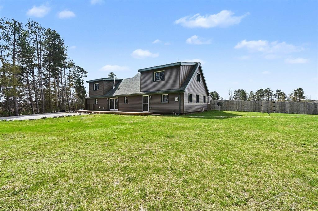 15251 Geddes Road Hemlock, MI 48626 - Photo 3 of 41
