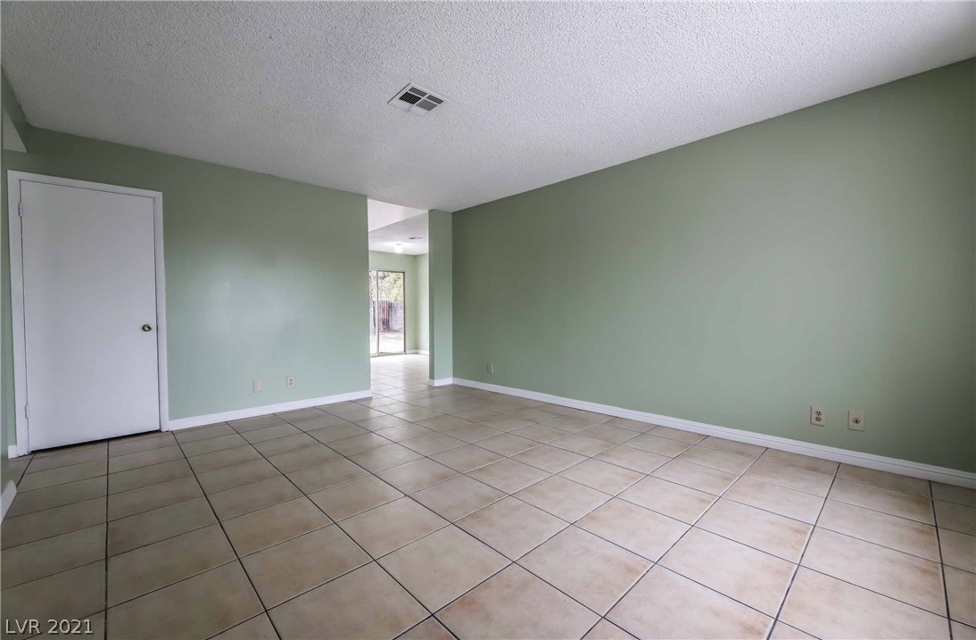 4800 Fernley Way Las Vegas, NV 89110 - Photo 13 of 36