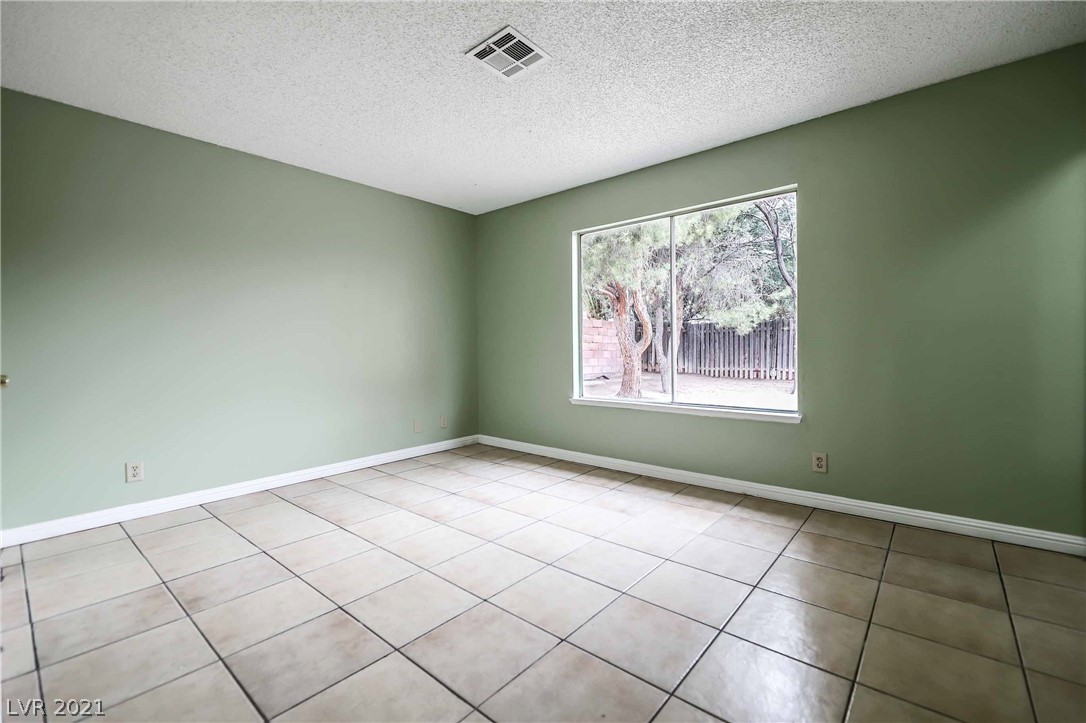 4800 Fernley Way Las Vegas, NV 89110 - Photo 15 of 36