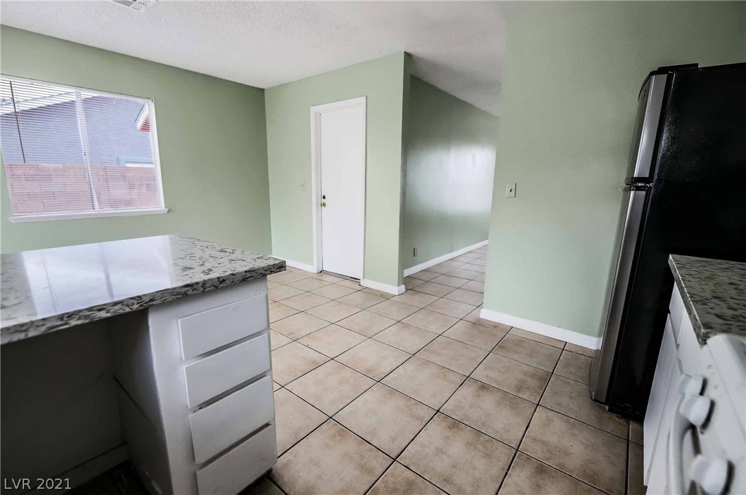 4800 Fernley Way Las Vegas, NV 89110 - Photo 16 of 36