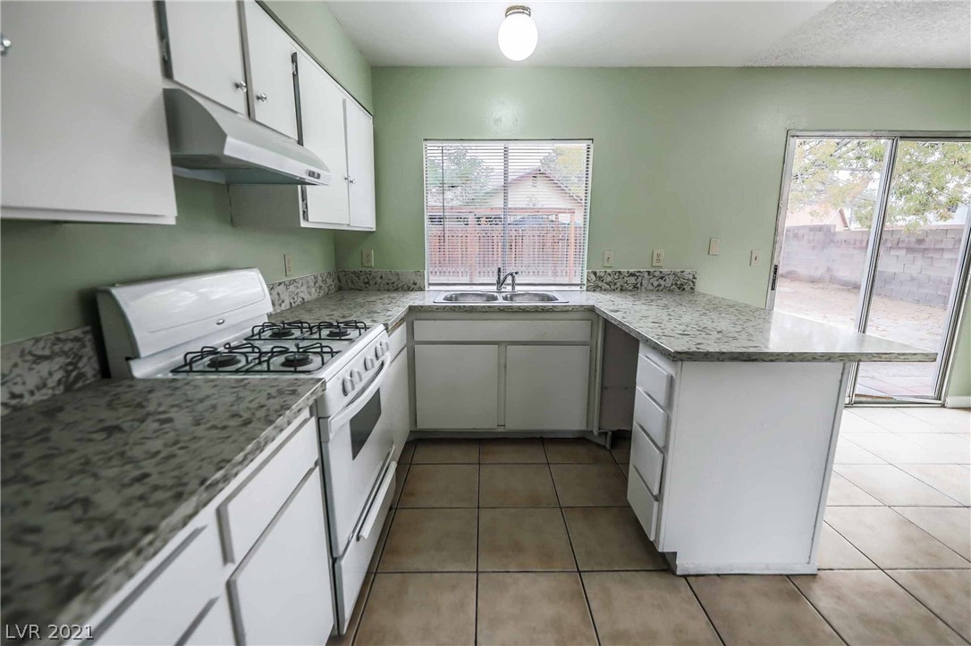 4800 Fernley Way Las Vegas, NV 89110 - Photo 17 of 36