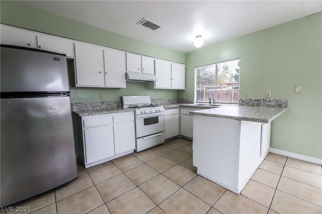 4800 Fernley Way Las Vegas, NV 89110 - Photo 19 of 36