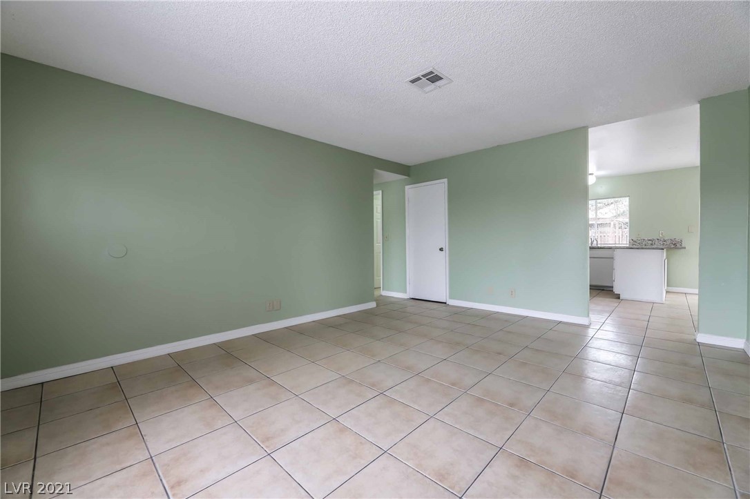 4800 Fernley Way Las Vegas, NV 89110 - Photo 5 of 36