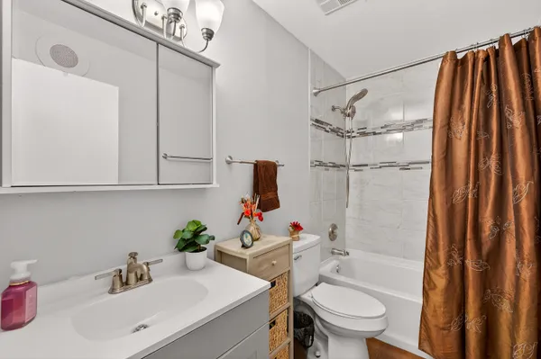 $129,000 | 8305 North 107th Street, Unit F, Milwaukee, WI 53224