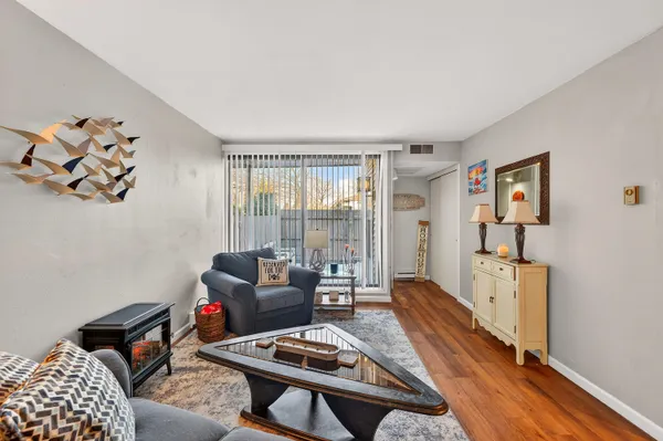 $129,000 | 8305 North 107th Street, Unit F, Milwaukee, WI 53224