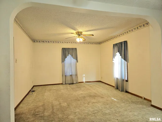 $65,000 | 208 Fletcher Avenue, Muscatine, IA 52761