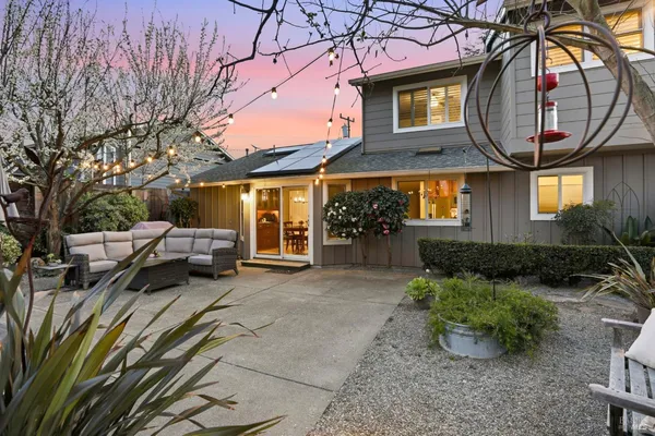 $1,195,000 | 6 Gothic Drive, Novato, CA 94947