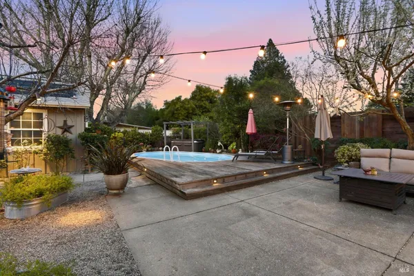 $1,195,000 | 6 Gothic Drive, Novato, CA 94947