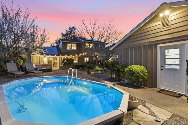 $1,195,000 | 6 Gothic Drive, Novato, CA 94947