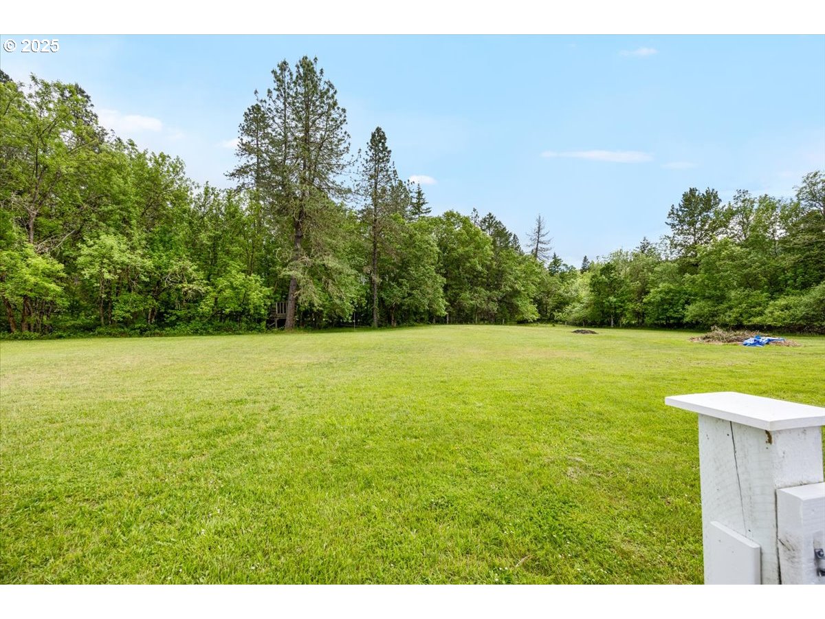 4819 Elgarose Road Roseburg, OR 97471 - Photo 23 of 30 Gallery Image 23