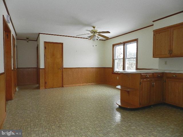 239 Diller Road Hanover, PA 17331 - Photo 11 of 27 Large Kitchen & Dining ARea