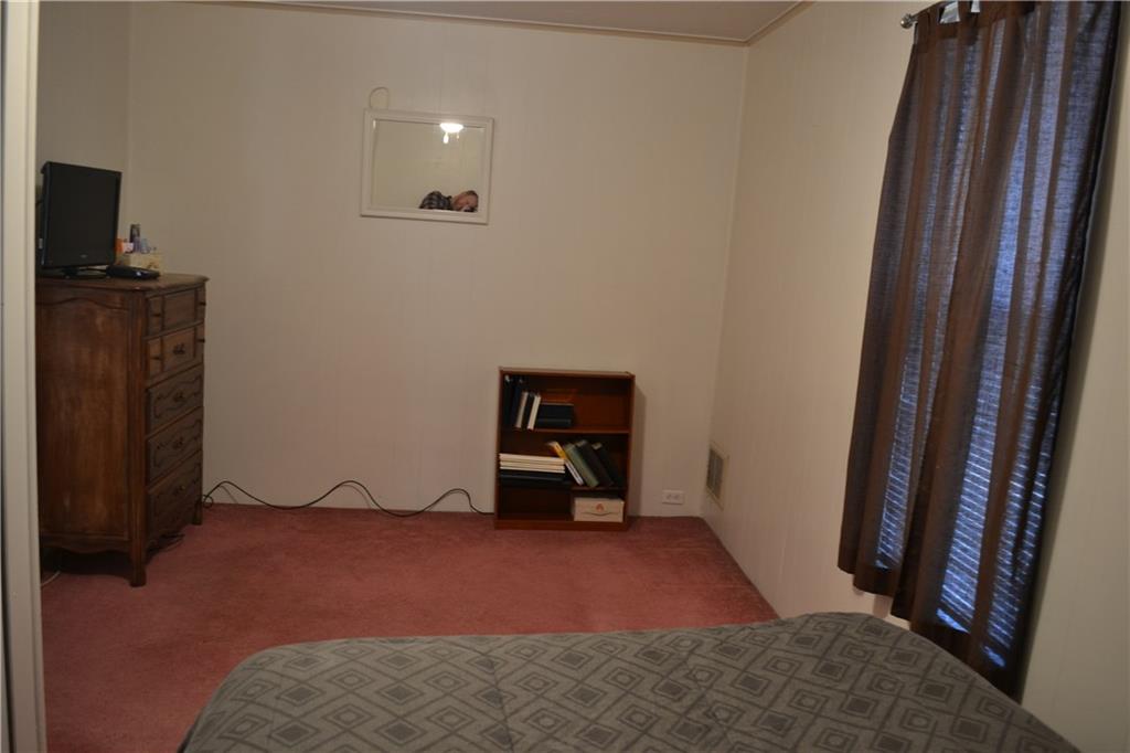 65 Frazier Avenue McKees Rocks, PA 15136 - Photo 18 of 25