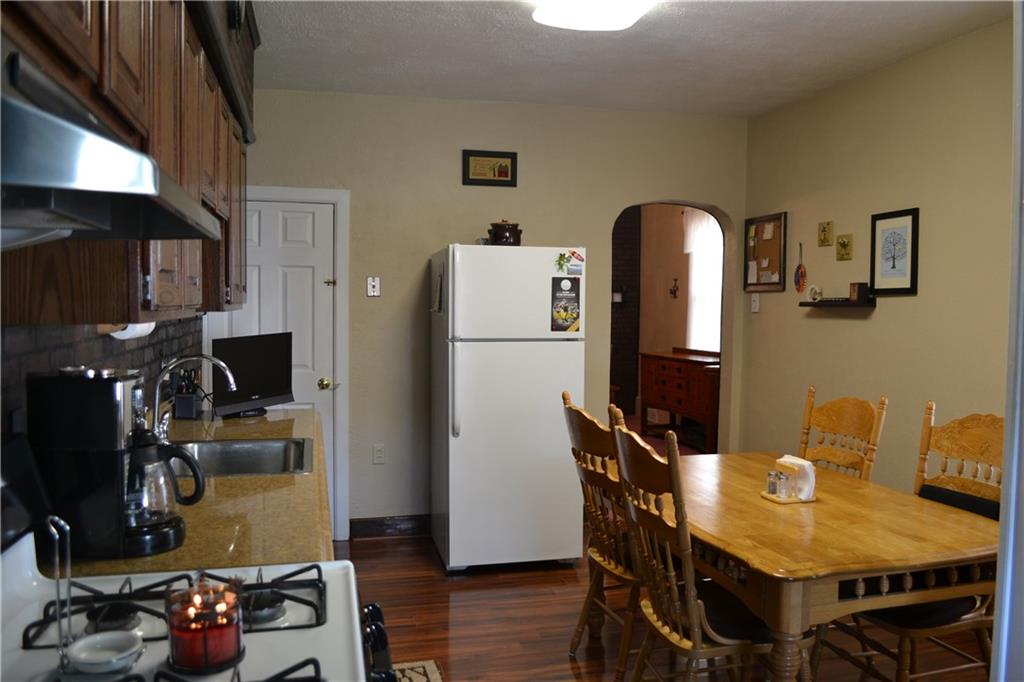 65 Frazier Avenue McKees Rocks, PA 15136 - Photo 10 of 25