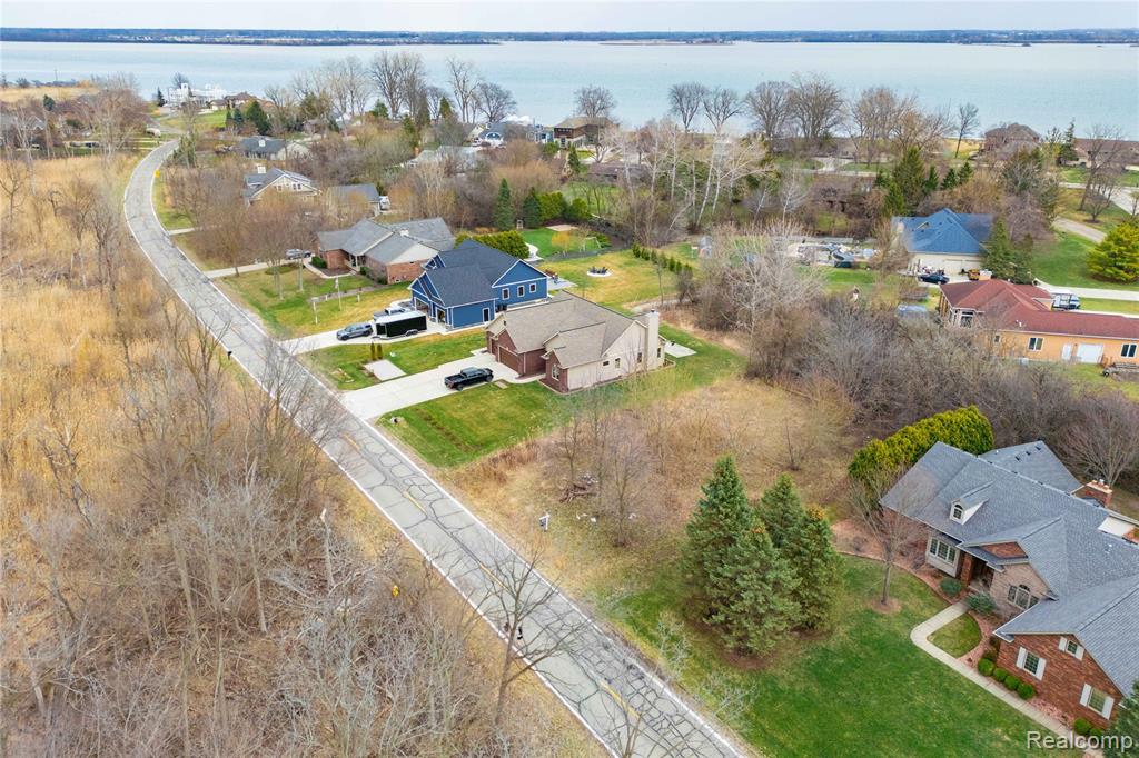 129 Meridian Road Dearborn, MI 48124 - Photo 2 of 9