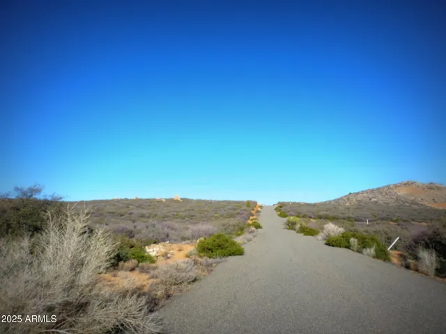 $250,000 | 402 East Woodland Way, Unit 6, Dewey, AZ 86327