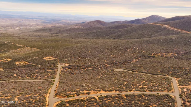 $250,000 | 402 East Woodland Way, Unit 6, Dewey, AZ 86327