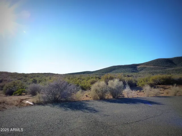 $250,000 | 402 East Woodland Way, Unit 6, Dewey, AZ 86327