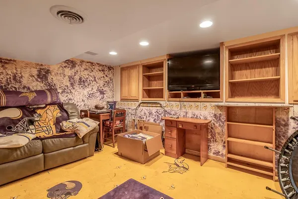 $129,900 | 142 3rd Avenue Southwest, Winnebago, MN 56098