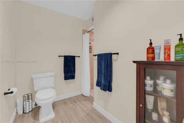 $929,000 | 11611 Southwest 106th Terrace, Miami, FL 33176