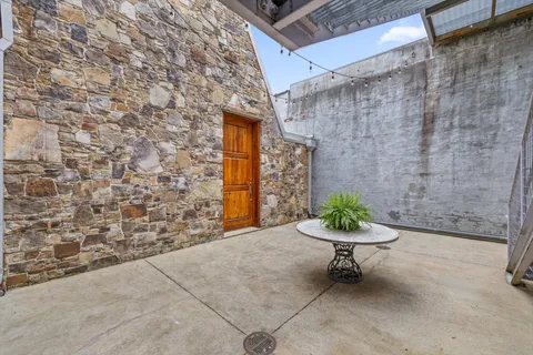 a view of outdoor space with a garage
