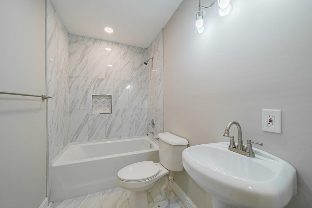 254 Richardson Road Northwest Atlanta, GA 30314 - Photo 23 of 42