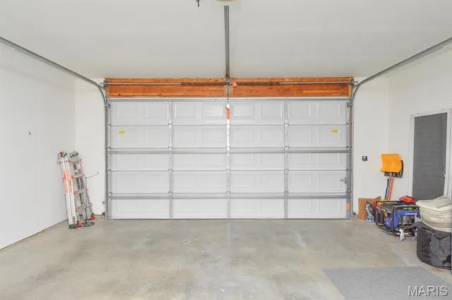 $150,000 | 1668 Lakepointe Estates Drive, O'Fallon, IL 62269