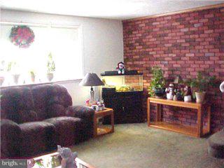 7452 Hill Road Philadelphia, PA 19128 - Photo 2 of 6 Gallery Image 2