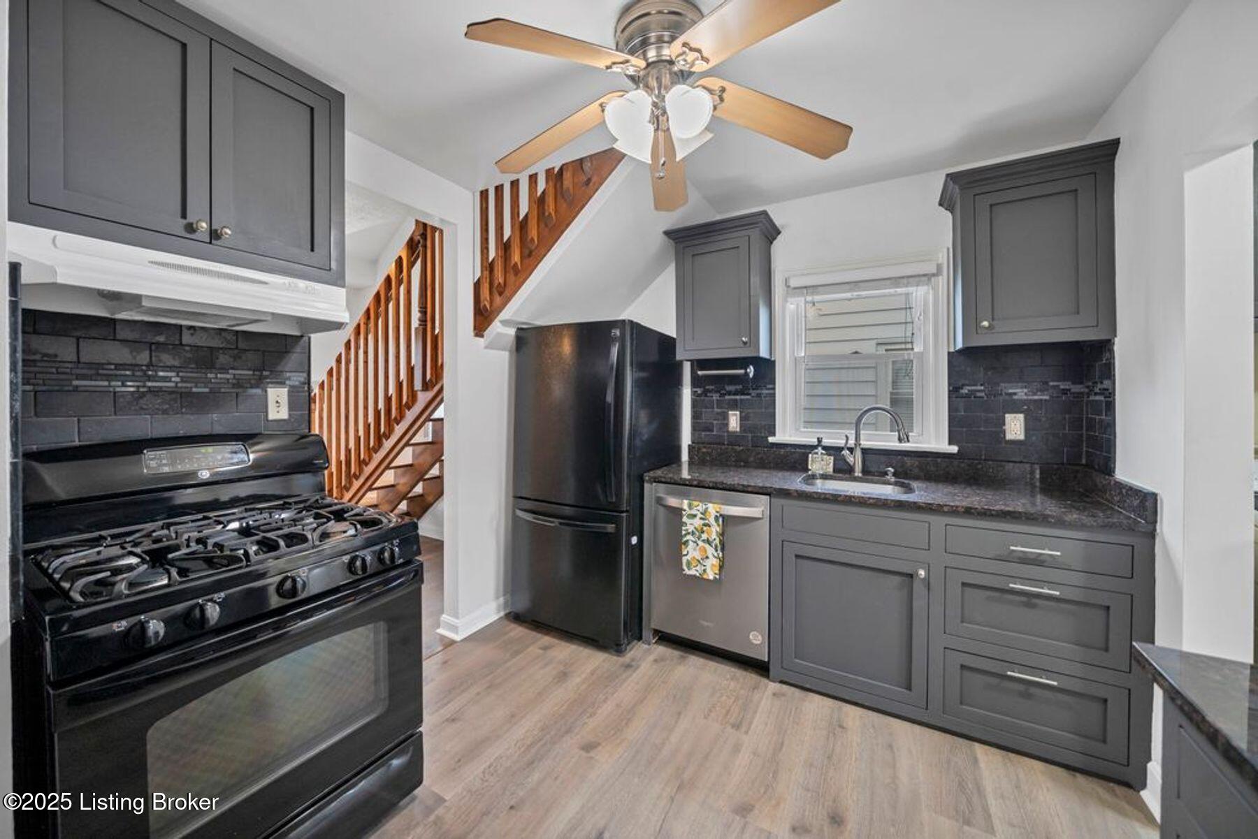 2720 Alanmede Road Louisville, KY 40205 - Photo 12 of 57 photo_online_011