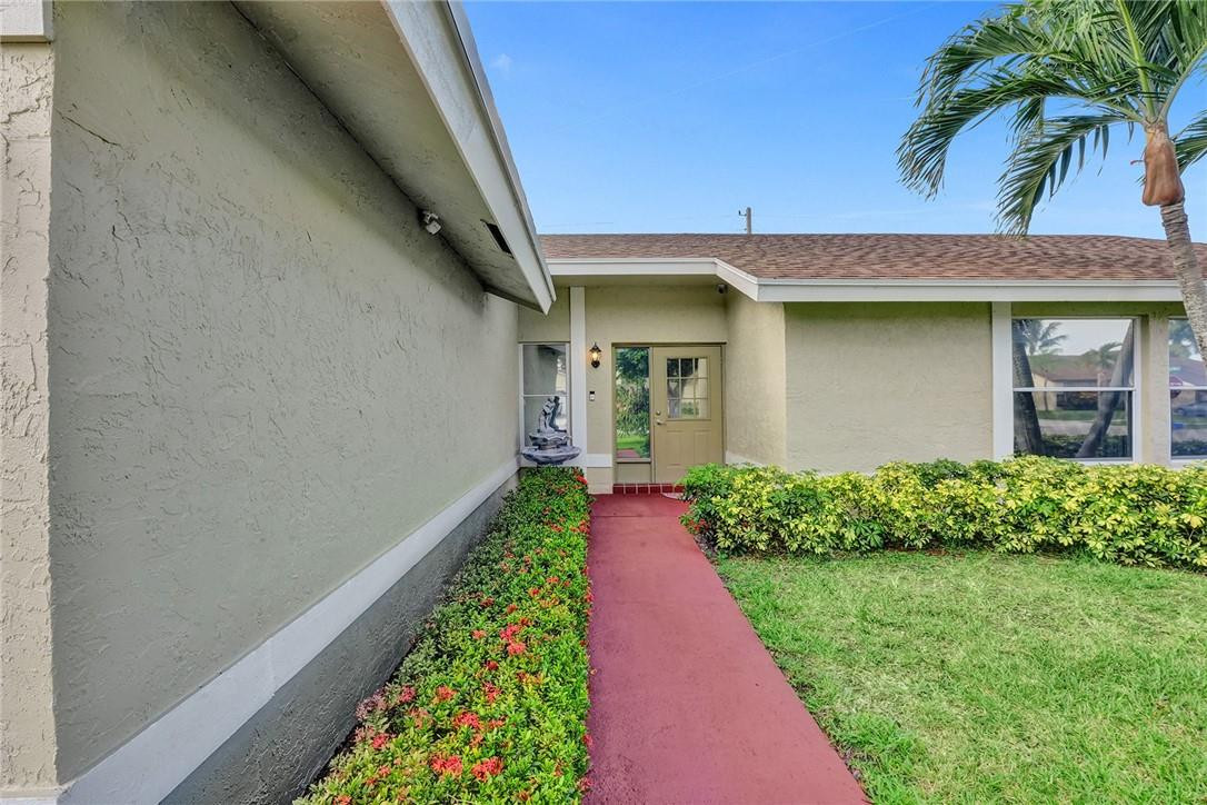 9689 Lancaster Place Boca Raton, FL 33434 - Photo 8 of 48 Photo 8