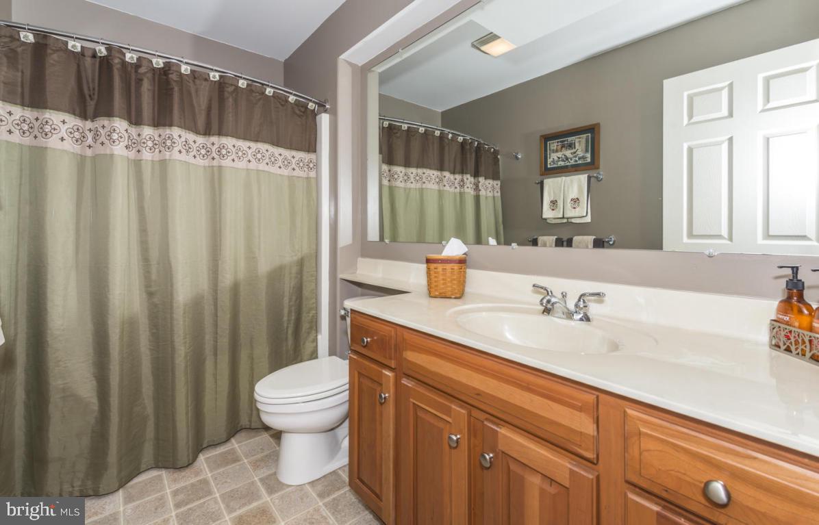 105 Ridgefield Way Lititz, PA 17543 - Photo 29 of 37
