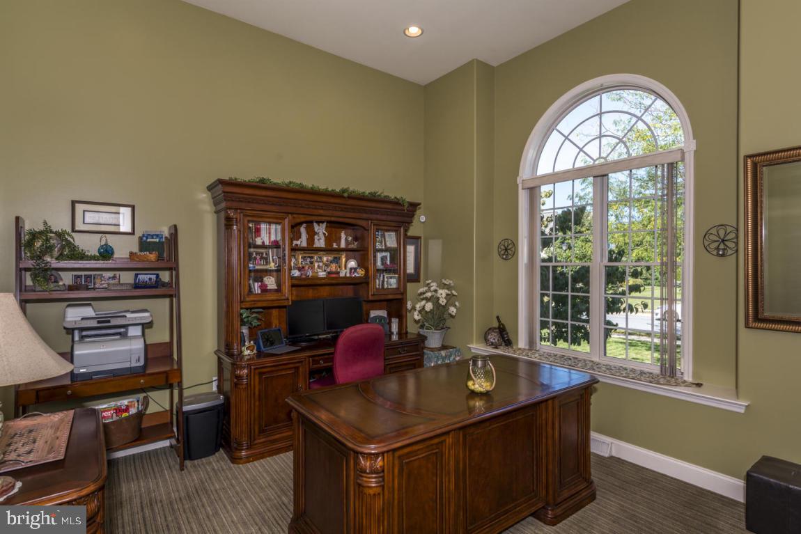 105 Ridgefield Way Lititz, PA 17543 - Photo 6 of 37