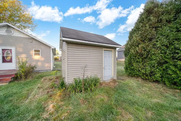 $150,000 | 11004 Wamplers Lake Road, Brooklyn, MI 49230