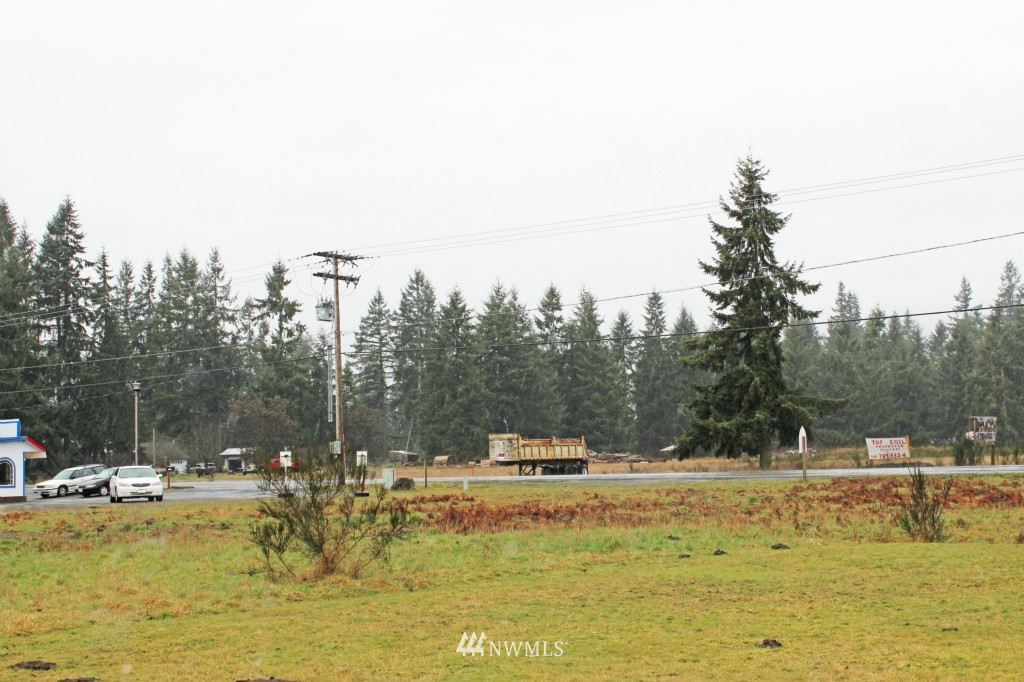 10330 Highway 12 Rochester, WA 98579 - Photo 11 of 11