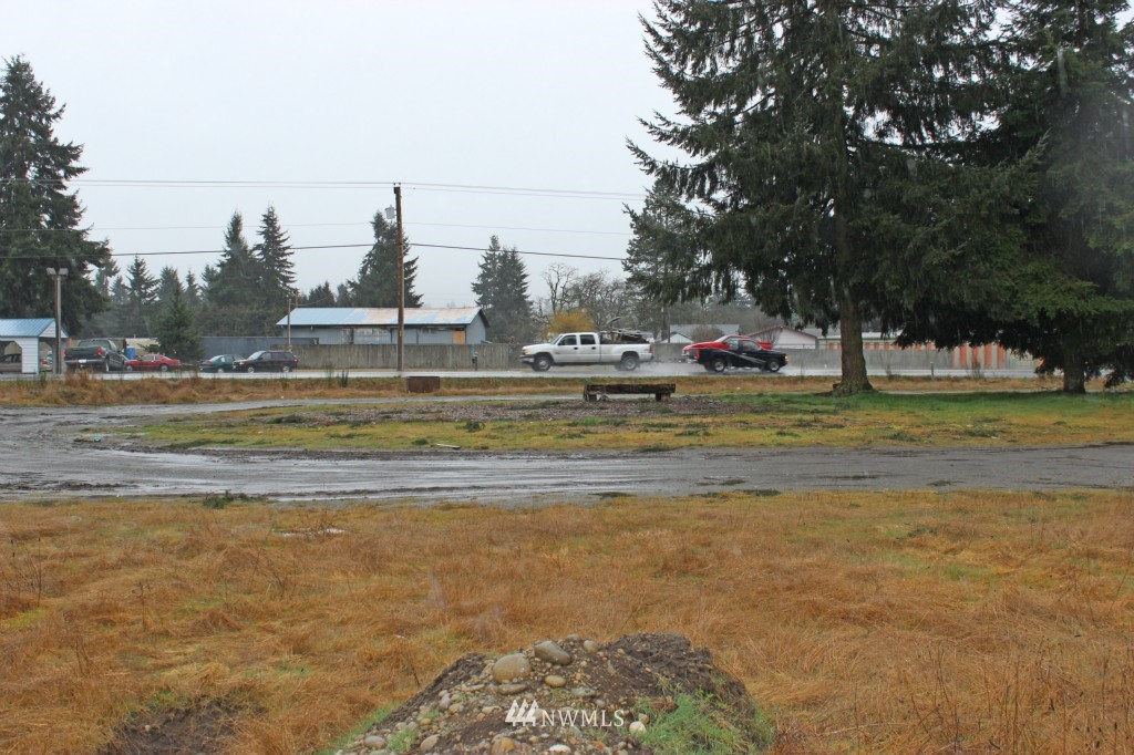 10330 Highway 12 Rochester, WA 98579 - Photo 7 of 11