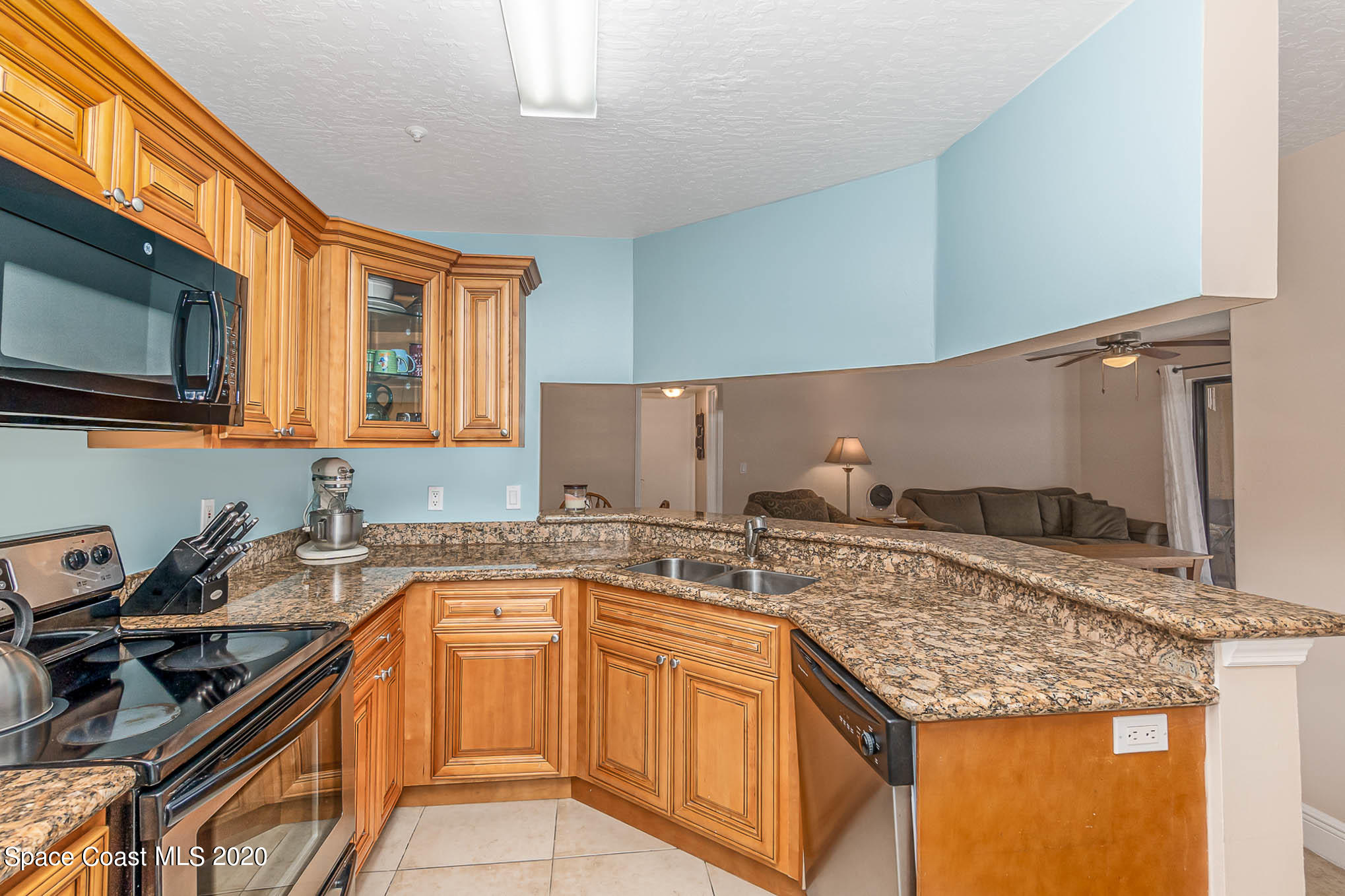7667 North Wickham Road, Unit 914 Melbourne, FL 32940 - Photo 6 of 29 Kitchen
