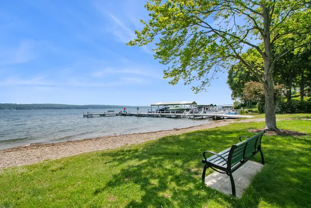 $795,000 | 539 Highland Road, Williams Bay, WI 53191