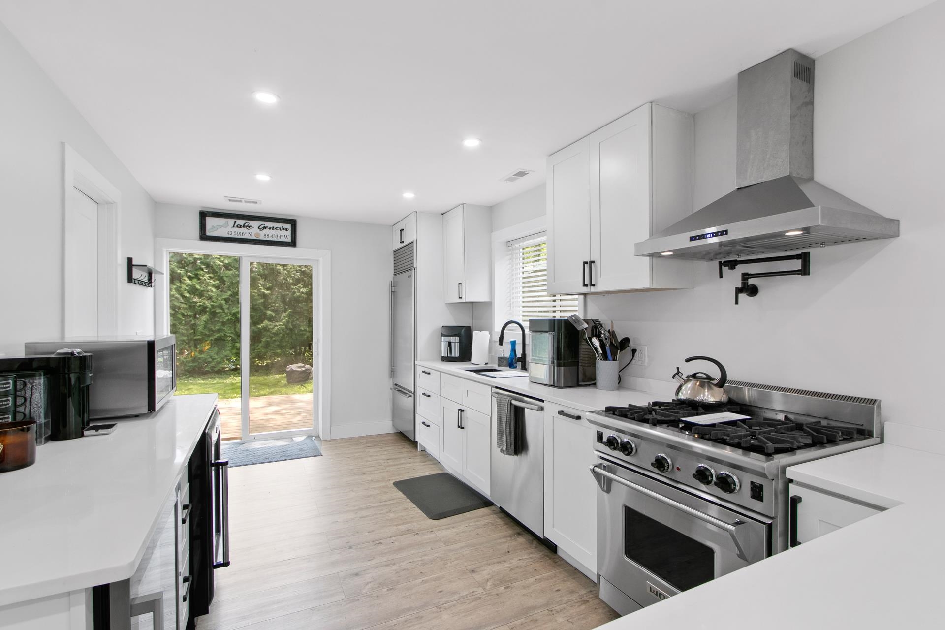 539 Highland Road Williams Bay, WI 53191 - Photo 5 of 38