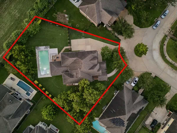 $850,000 | 7603 Lost Pecan Way, Missouri City, TX 77459