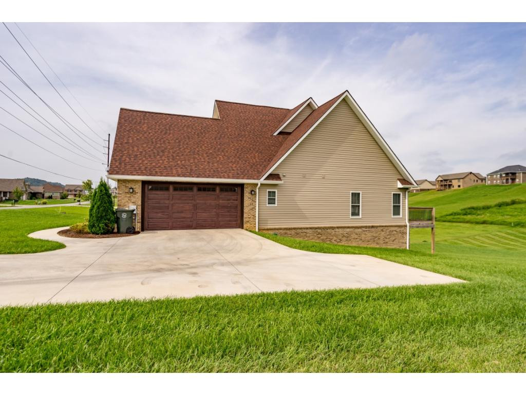 723 Hales Chapel Road Johnson City, TN 37615 - Photo 2 of 36 Photo 2