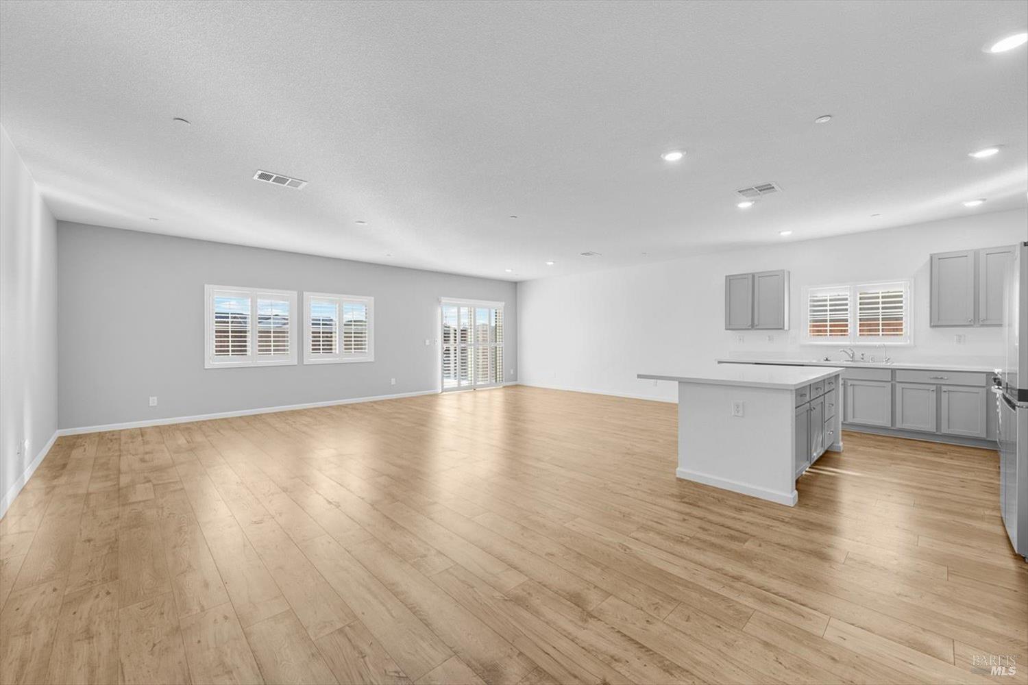 655 Honey Bee Road Dixon, CA 95620 - Photo 9 of 62
