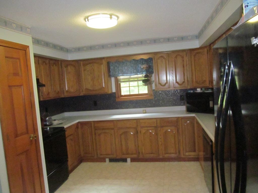 621 West Unity Road Claremont, NH 03743 - Photo 5 of 14 Gallery Image 5