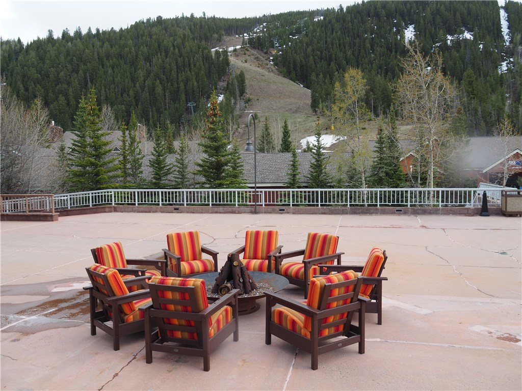 1205 West Keystone Road, Unit 2795 Keystone, CO 80435 - Photo 10 of 15 Enjoy a glass of wine after a hard day of skiing! Great atmosphere!!