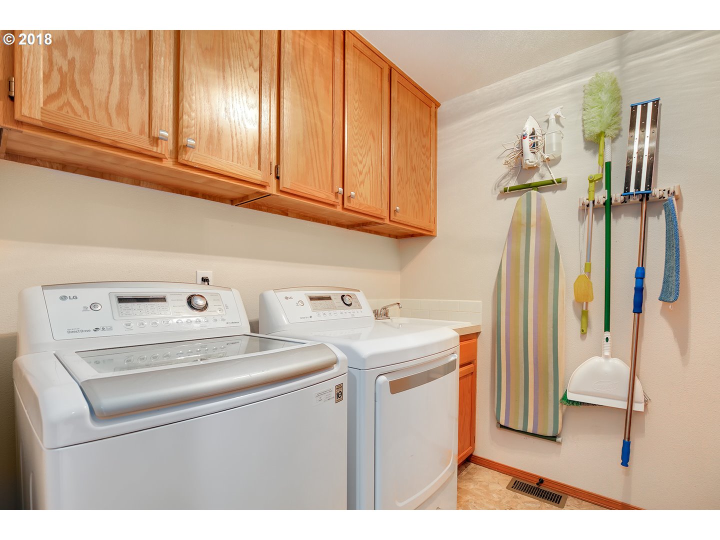 10050 Southwest Shearwater Loop Beaverton, OR 97007 - Photo 28 of 32 Gallery Image 28