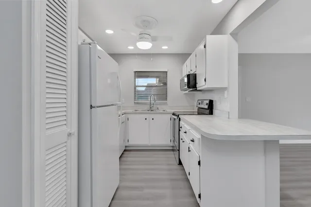 $1,700 | 1251 Northwest 13th Street, Unit 433, Boca Raton, FL 33486